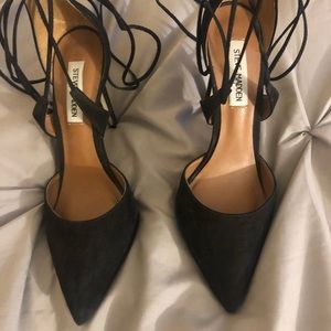 Steve Madden Black Lace Up Heel Raela size 8